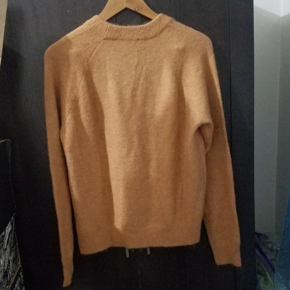 NWT ALPACA AND WOOL BLEND ORANGE BROWN CAMEL SWEATER. - Picture 8 of 10